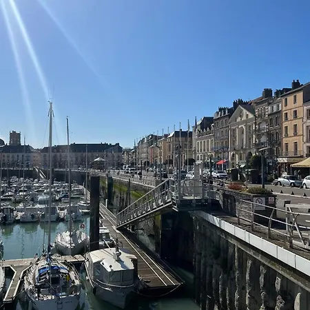 Dm 18 - Entre Port Et Mer 1er Etage *
