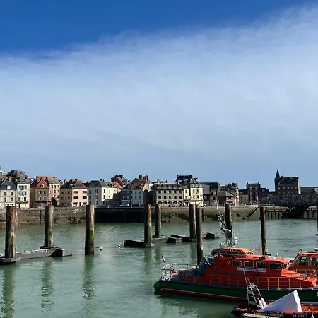 Dm 18 - Entre Port Et Mer 1er Etage